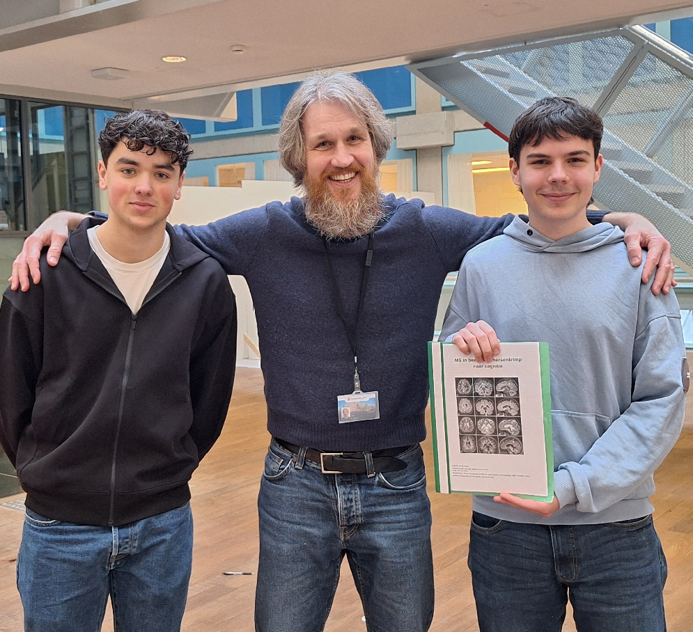 Scholieren brengen MS in beeld