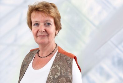 Elisabeth Bloemena